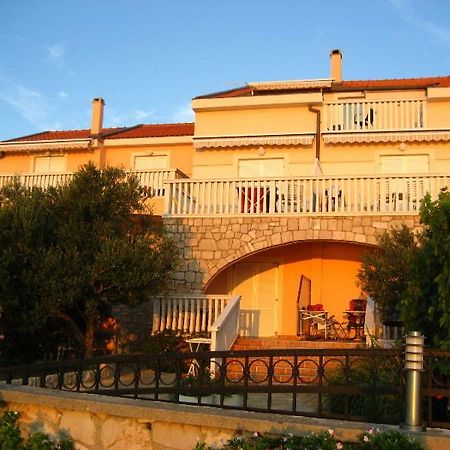 Apartmani Mudronja Murter Esterno foto