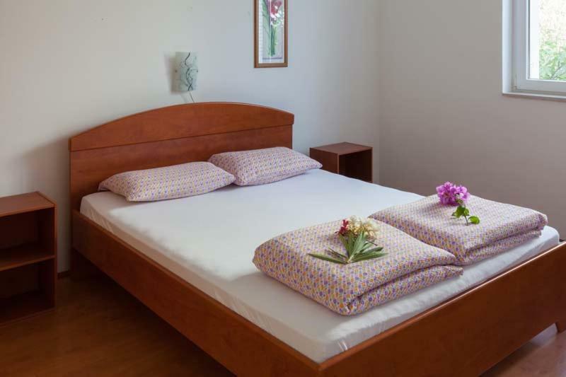 Apartmani Mudronja Murter Esterno foto