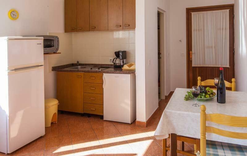 Apartmani Mudronja Murter Esterno foto