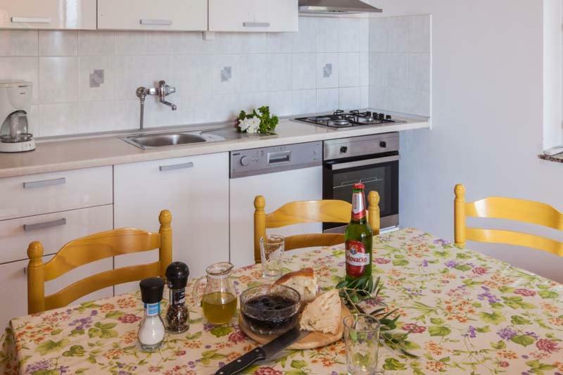 Apartmani Mudronja Murter Esterno foto