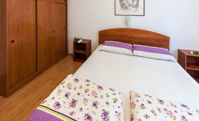 Apartmani Mudronja Murter Esterno foto